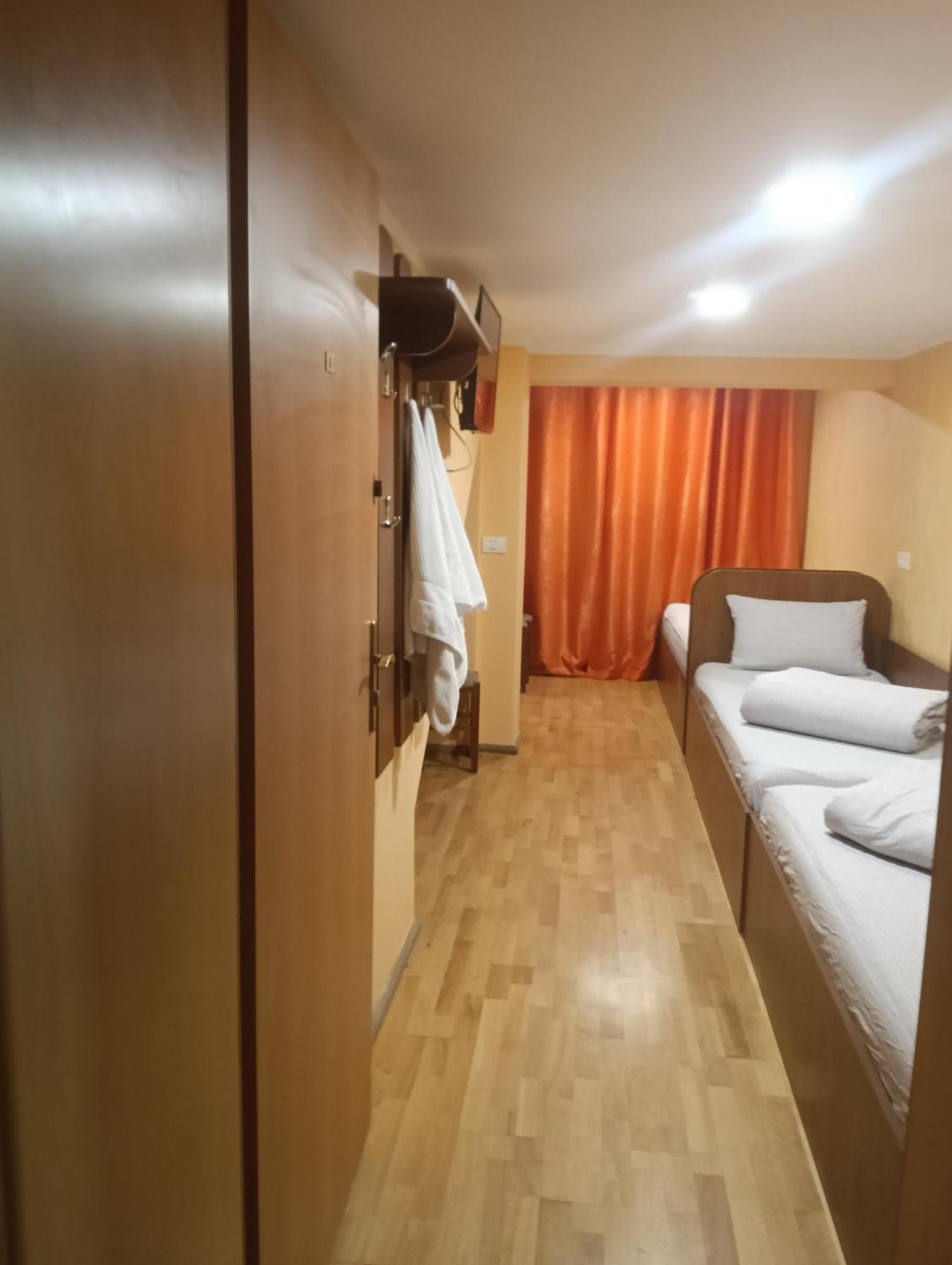 Casa Heidi Hotel Timisoara Room photo